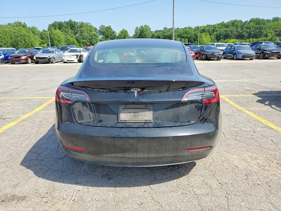 2019 TESLA MODEL 3 — Фото 6 из 14