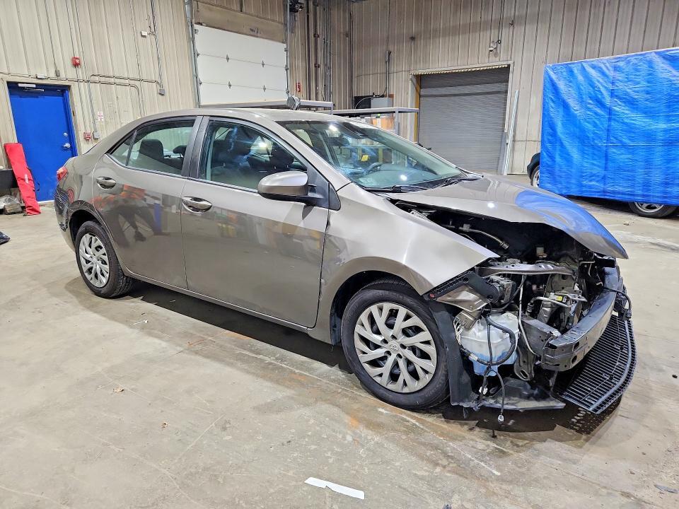 2T1BURHE3KC183467 2019 TOYOTA COROLLA photo no. 4