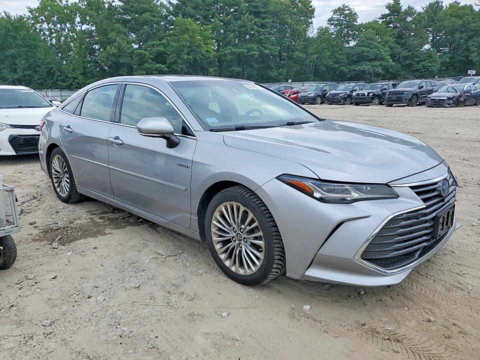 2019 TOYOTA AVALON HYBRID LIMITED — Фото 4 из 12