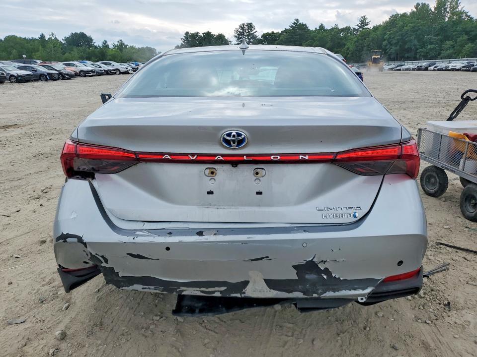 2019 TOYOTA AVALON HYBRID LIMITED — Фото 6 из 12