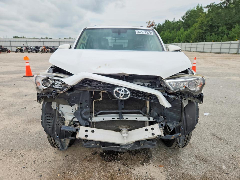2019 TOYOTA 4RUNNER SR5 PREMIUM — Фото 5 из 13
