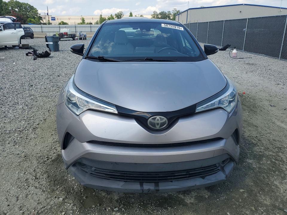 2019 TOYOTA C-HR XLE — Фото 5 из 13