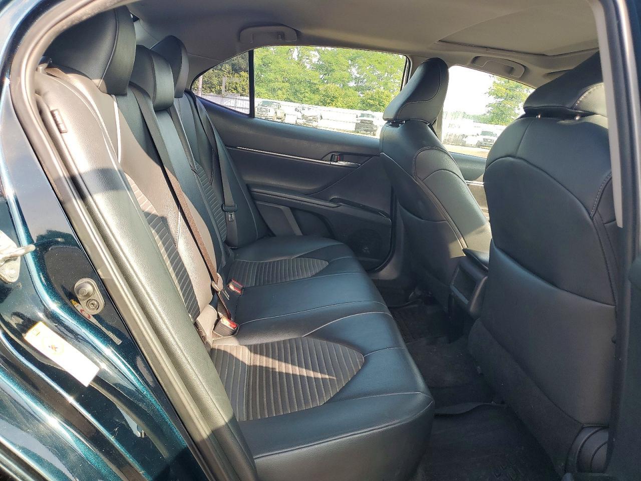 2019 TOYOTA CAMRY SE — Фото 10 из 12
