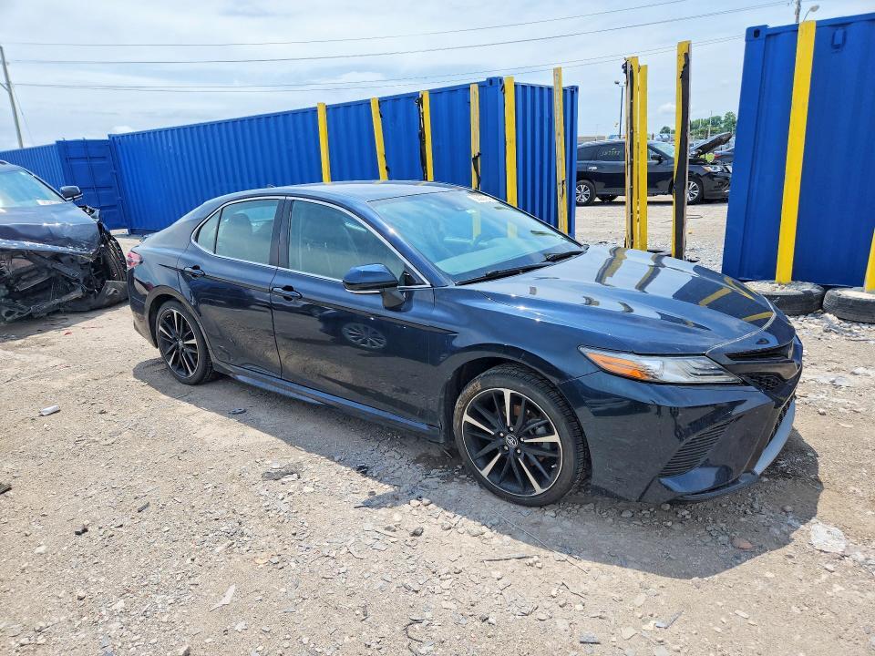 2019 TOYOTA CAMRY XSE — Фото 4 из 12