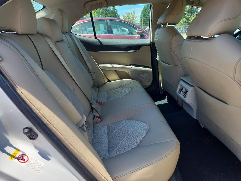 2019 TOYOTA CAMRY XLE — Фото 10 из 12