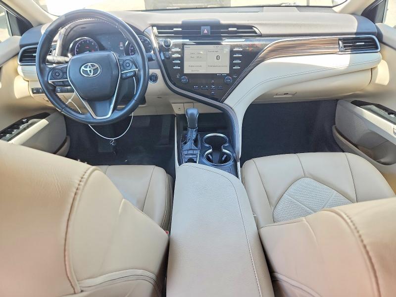 2019 TOYOTA CAMRY XLE — Фото 8 из 12