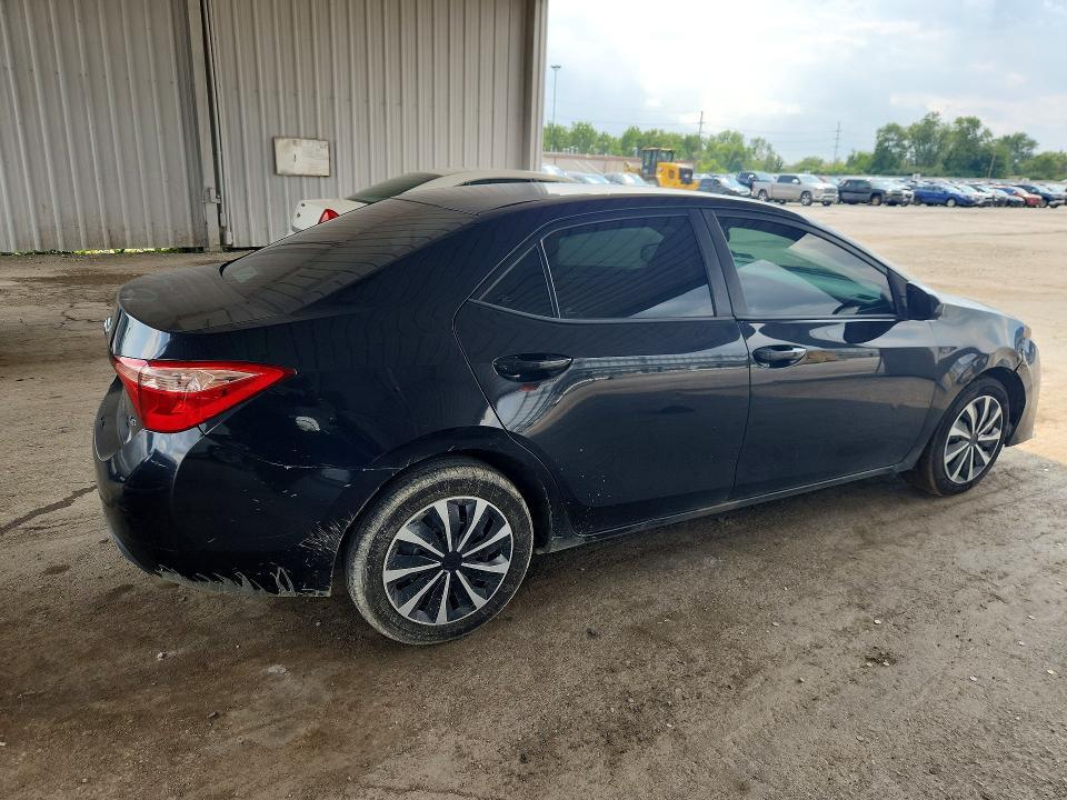 2019 TOYOTA COROLLA LE — Фото 3 из 12