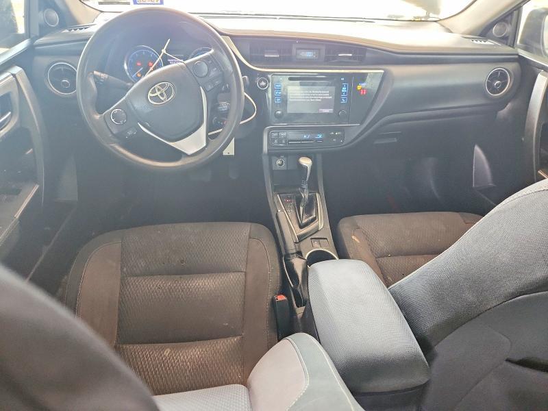 2019 TOYOTA COROLLA LE — Фото 8 из 12