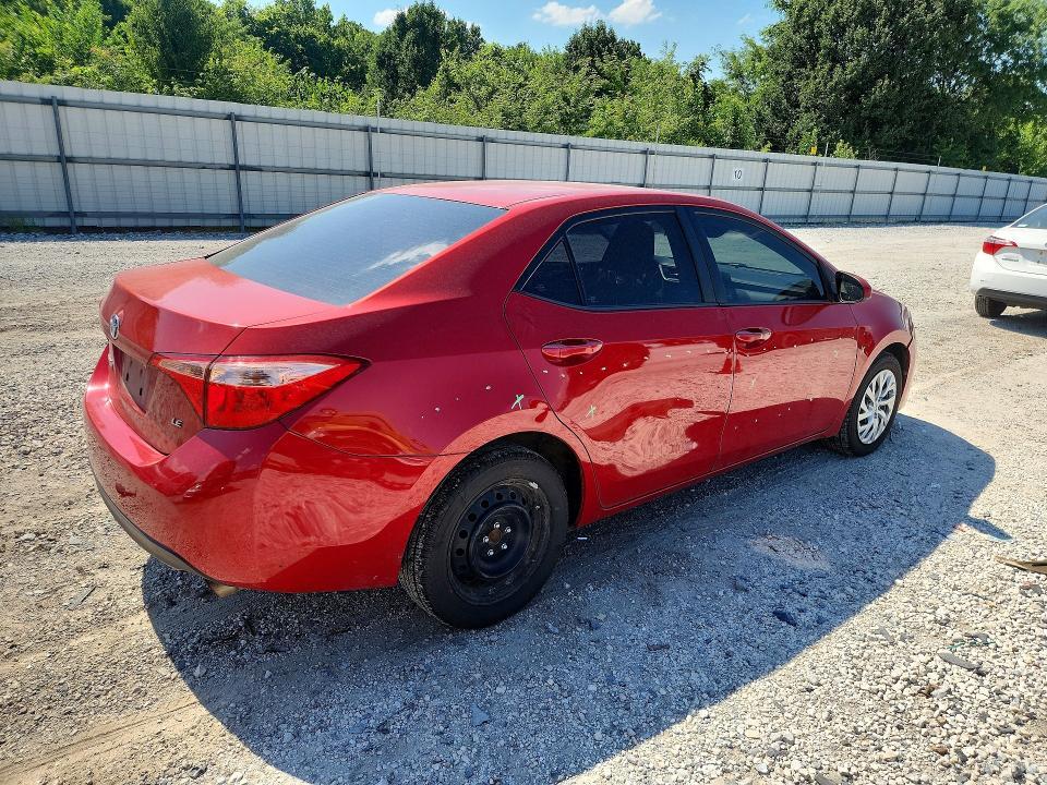 2019 TOYOTA COROLLA LE — Фото 3 из 12