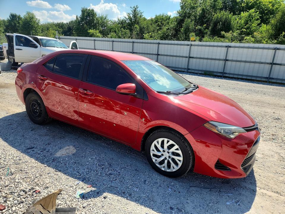 2019 TOYOTA COROLLA LE — Фото 4 из 12