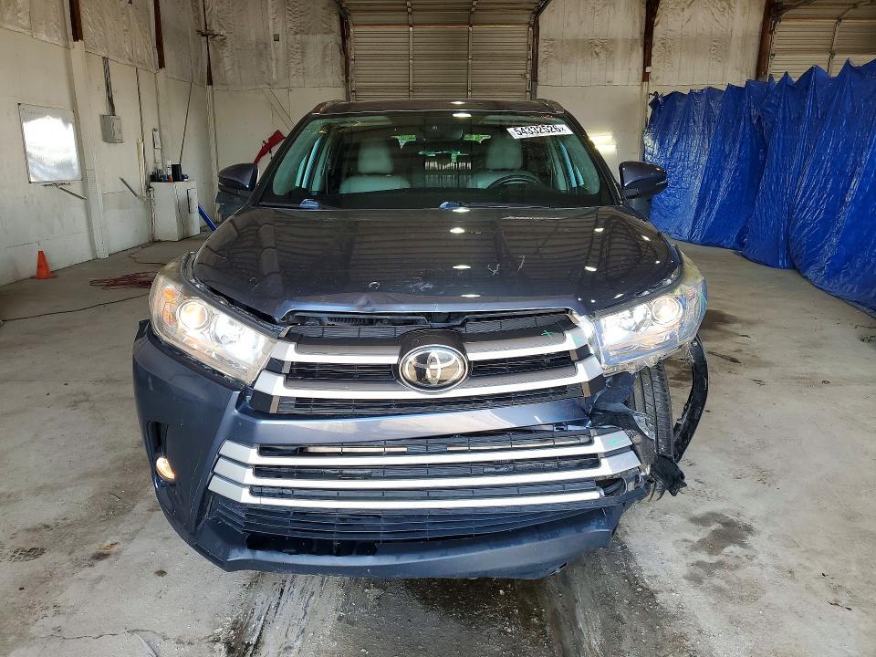 2019 TOYOTA HIGHLANDER XLE — Фото 5 из 13