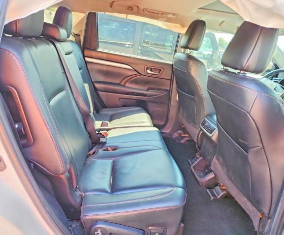 2019 TOYOTA HIGHLANDER XLE — Фото 10 из 13