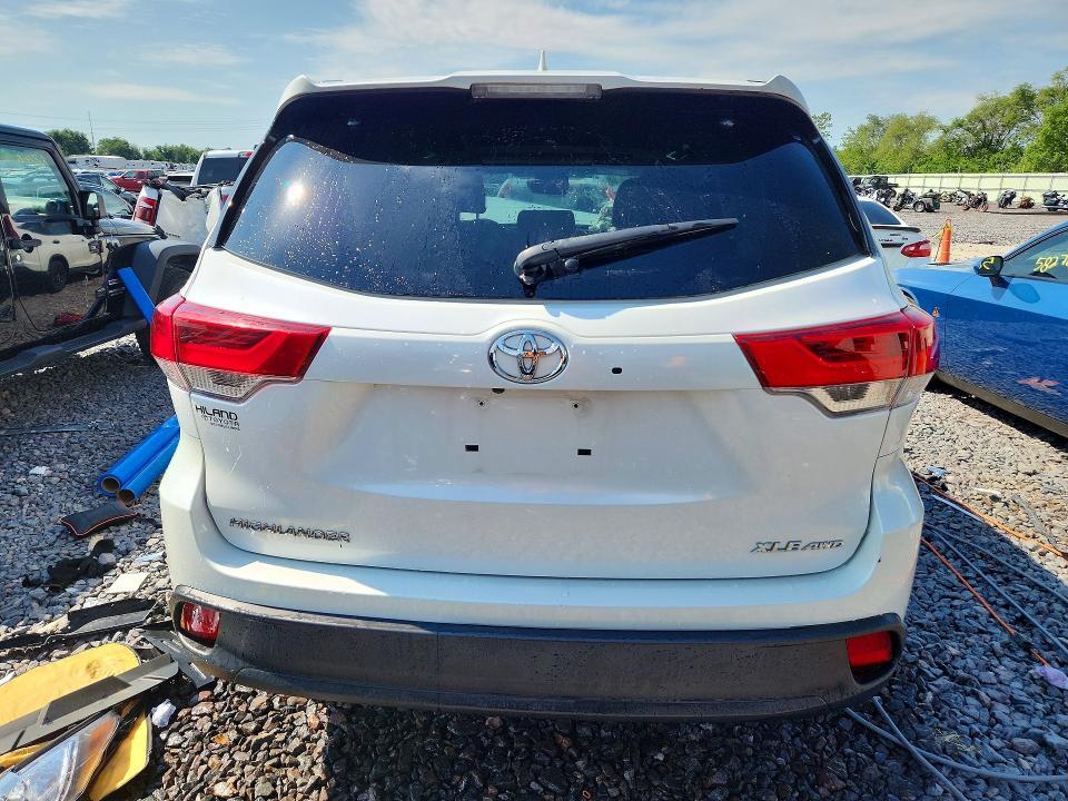 2019 TOYOTA HIGHLANDER XLE — Фото 6 из 13