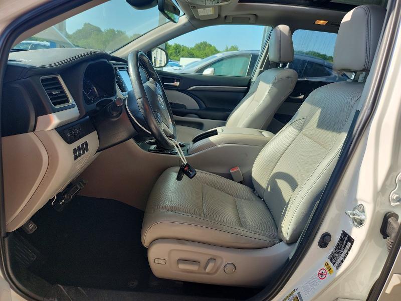 2019 TOYOTA HIGHLANDER LIMITED PLATINUM — Фото 7 из 13