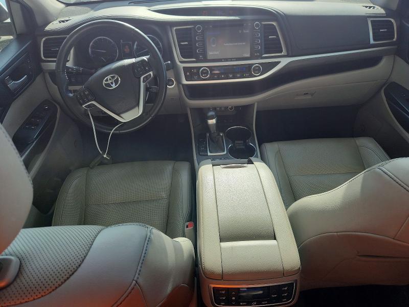2019 TOYOTA HIGHLANDER LIMITED PLATINUM — Фото 8 из 13