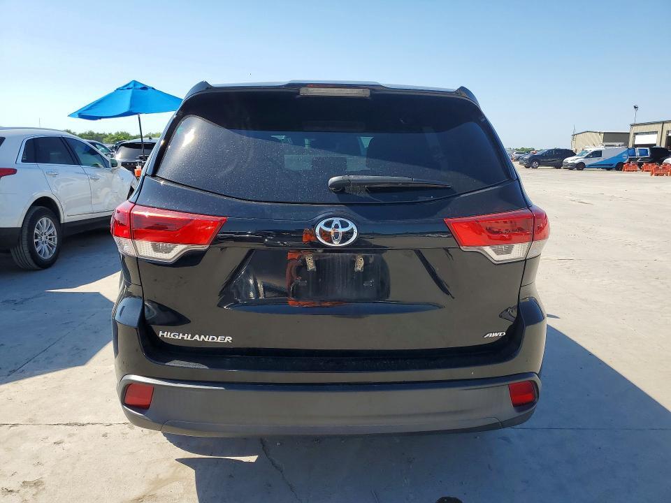 2019 TOYOTA HIGHLANDER LE — Фото 6 из 13