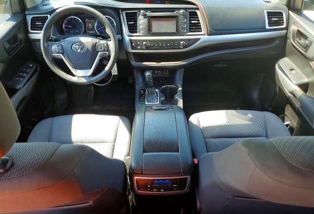 2019 TOYOTA HIGHLANDER LE — Фото 8 из 13