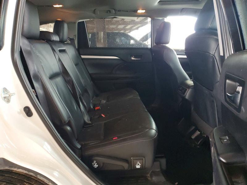 5TDKZRFH1KS569102 2019 TOYOTA HIGHLANDER photo no. 11