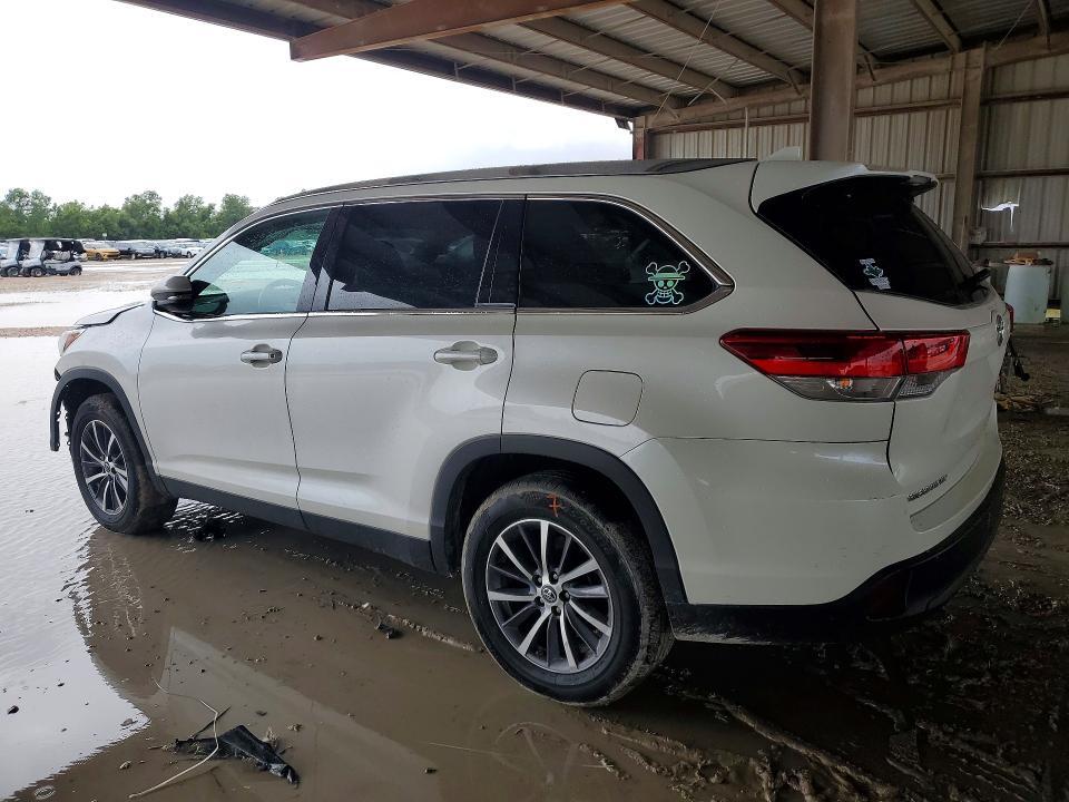 5TDKZRFH1KS569102 2019 TOYOTA HIGHLANDER photo no. 2