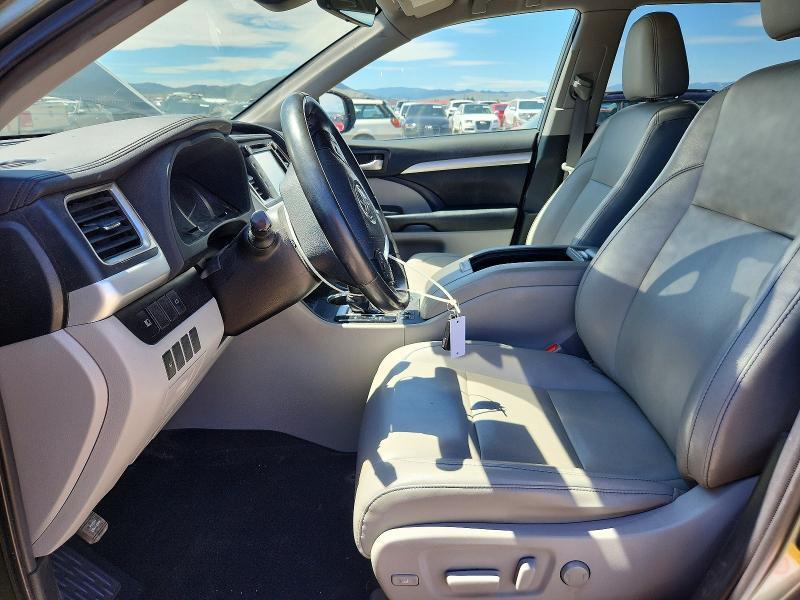 2019 TOYOTA HIGHLANDER HYBRID XLE — Фото 7 из 13