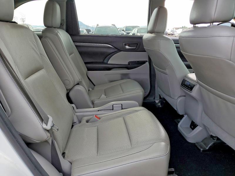 2019 TOYOTA HIGHLANDER HYBRID LIMITED — Фото 11 из 13