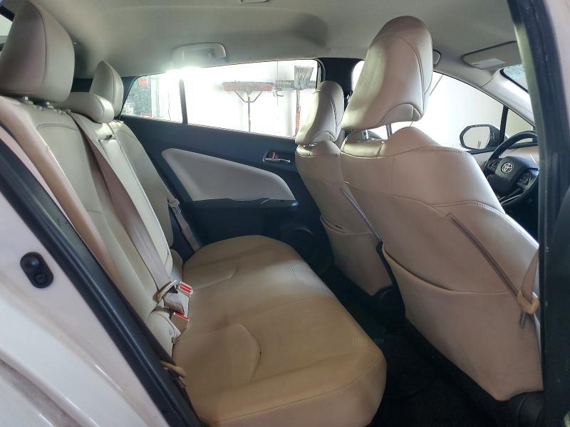 2019 TOYOTA PRIUS — Фото 10 из 12