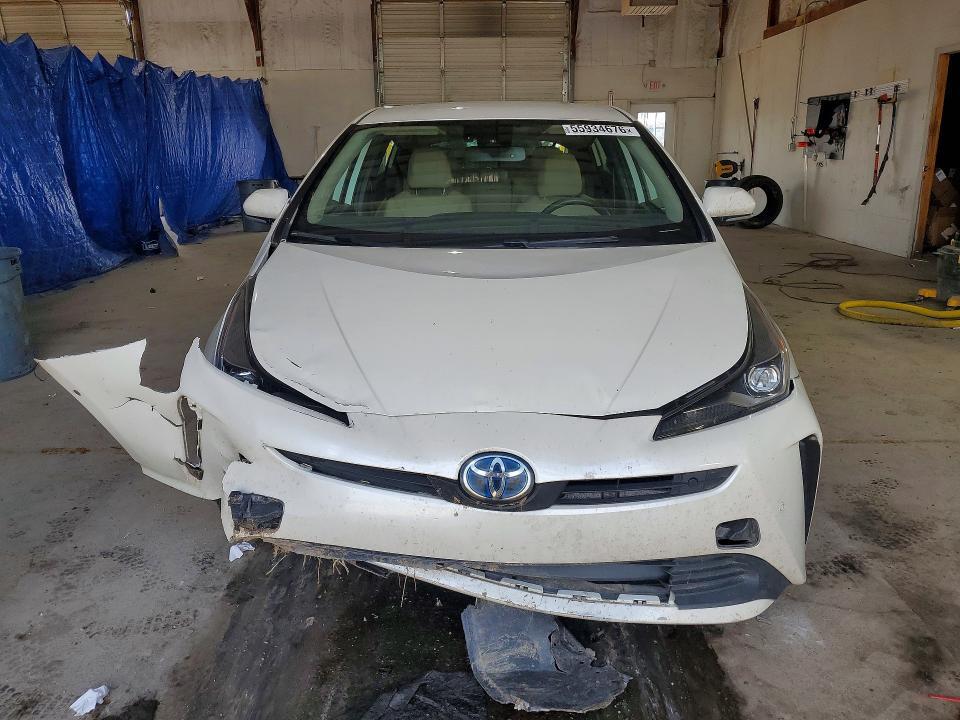 2019 TOYOTA PRIUS — Фото 5 из 12
