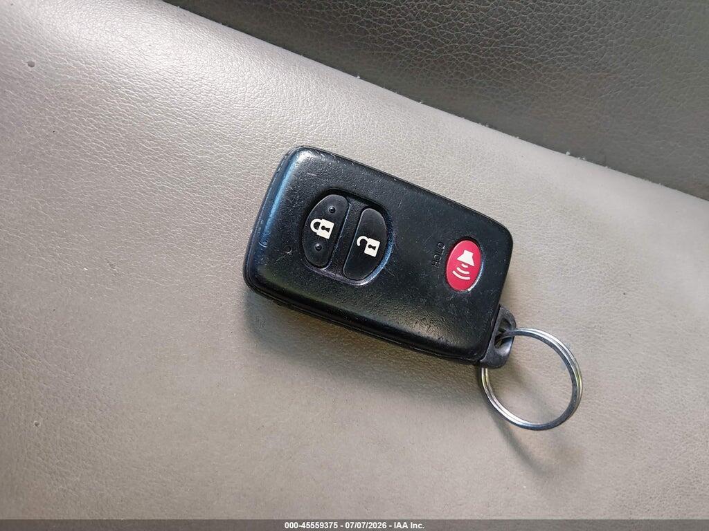 JTDKN3DU2D1712020 2013 TOYOTA PRIUS photo no. 11
