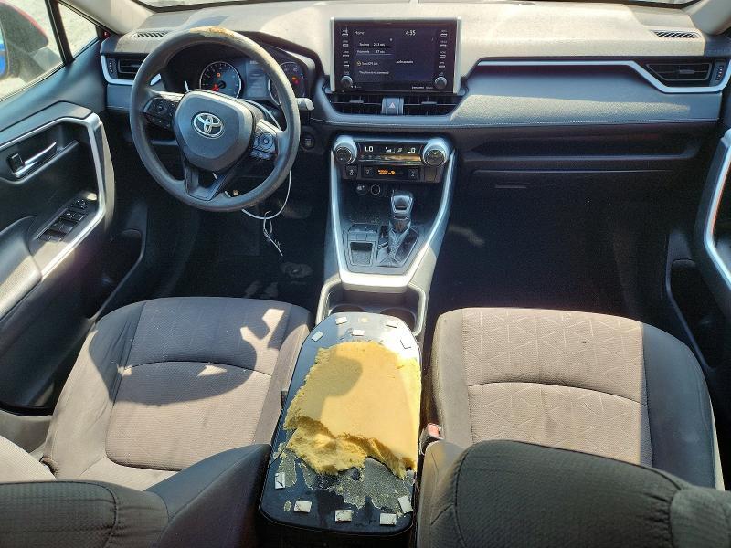 2019 TOYOTA RAV4 XLE — Фото 8 из 13