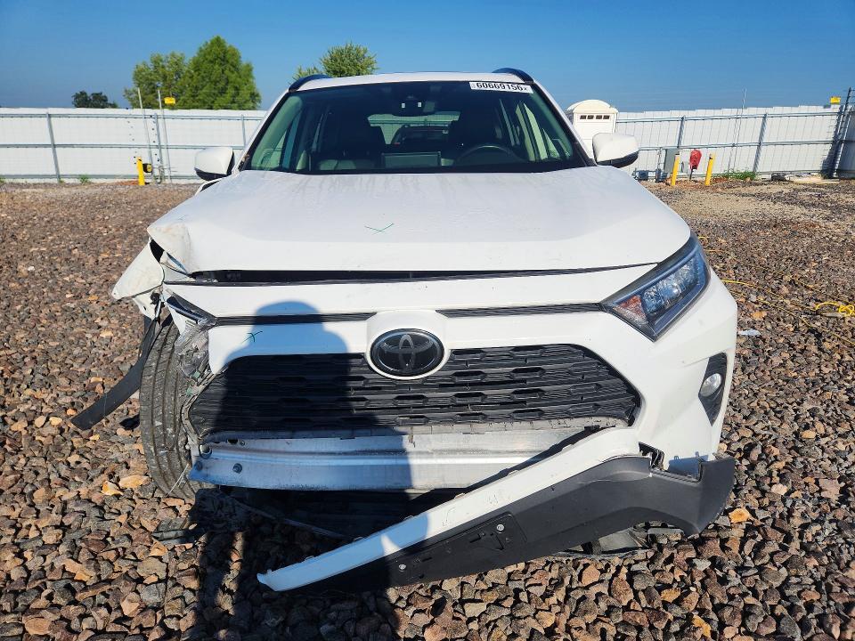 2019 TOYOTA RAV4 XLE PREMIUM — Фото 5 из 13