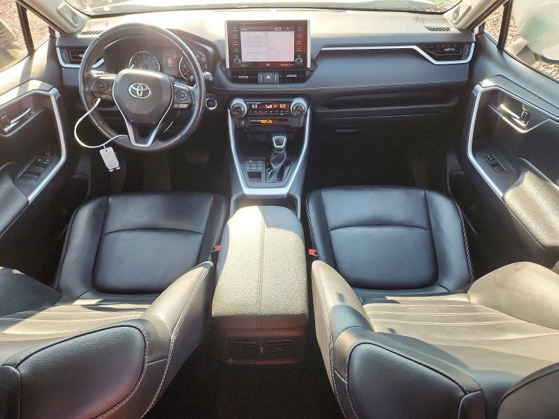 2019 TOYOTA RAV4 XLE PREMIUM — Фото 8 из 13