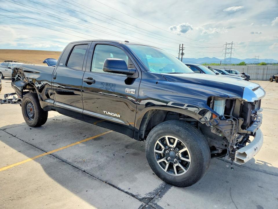 2019 TOYOTA TUNDRA SR5 — Фото 4 из 13