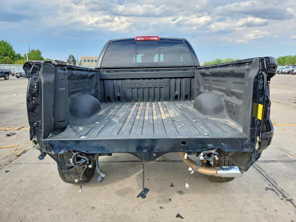 2019 TOYOTA TUNDRA SR5 — Фото 6 из 13