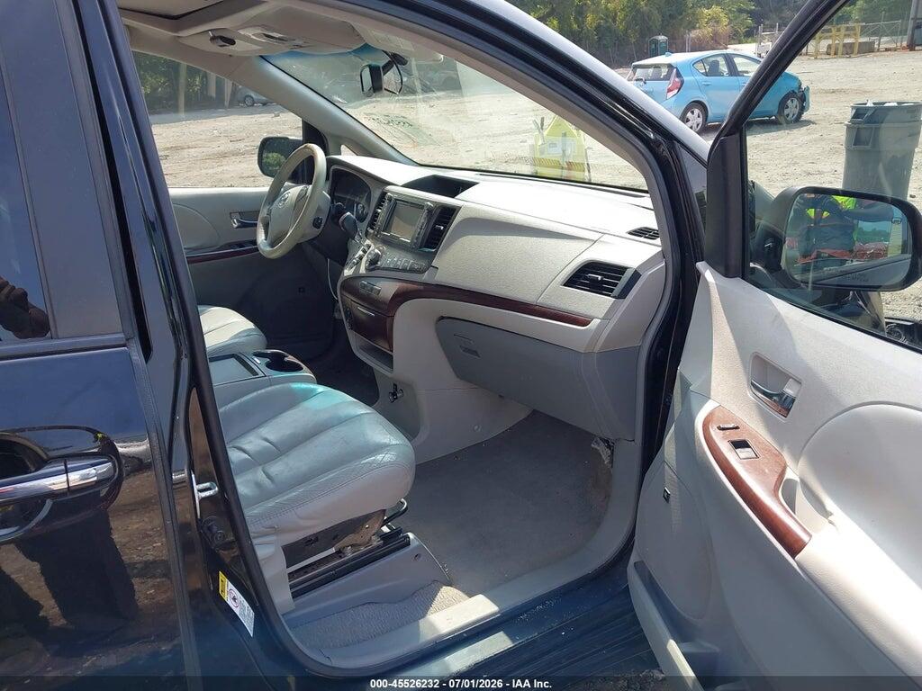5TDYK3DC4BS109497 2011 TOYOTA SIENNA photo no. 5