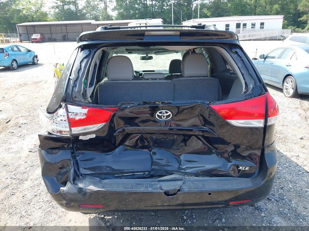 5TDYK3DC4BS109497 2011 TOYOTA SIENNA photo no. 6