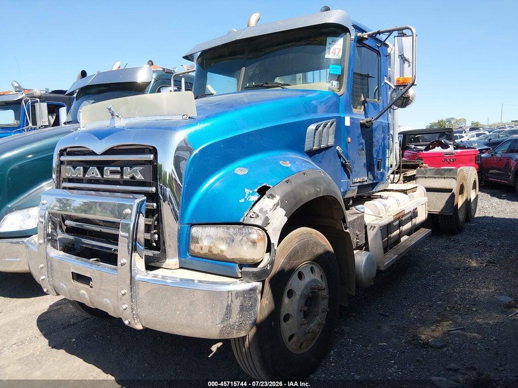 1M1AX07Y2DM015240 2013 MACK 700 photo no. 2