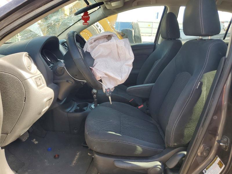 3N1CN7AP2FL911111 2015 NISSAN VERSA photo no. 7