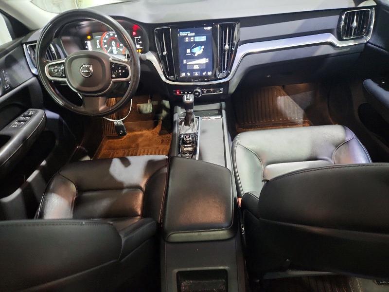 2019 VOLVO S60 T5 MOMENTUM — Фото 8 из 12