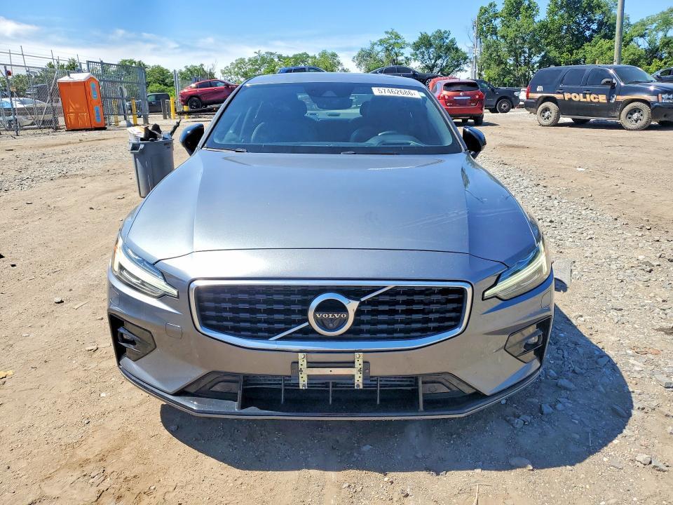 2019 VOLVO S60 T6 R-DESIGN — Фото 5 из 13