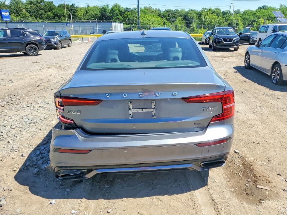 2019 VOLVO S60 T6 R-DESIGN — Фото 6 из 13