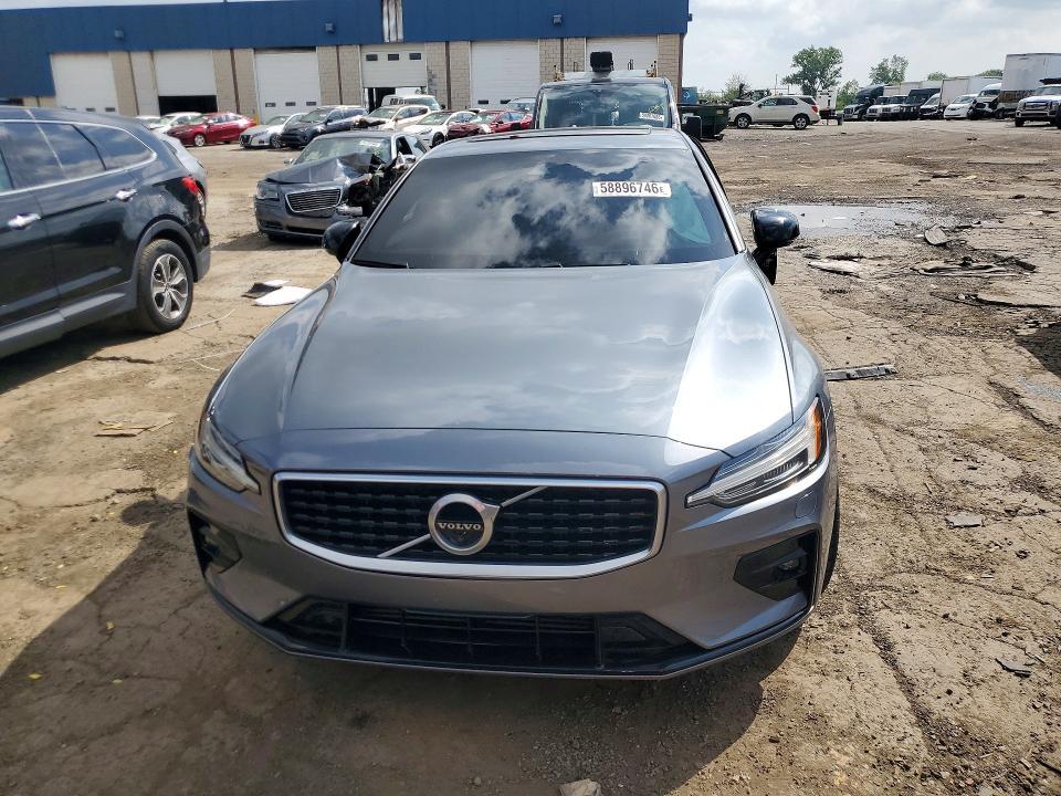 2019 VOLVO S60 T6 R-DESIGN — Фото 5 из 12