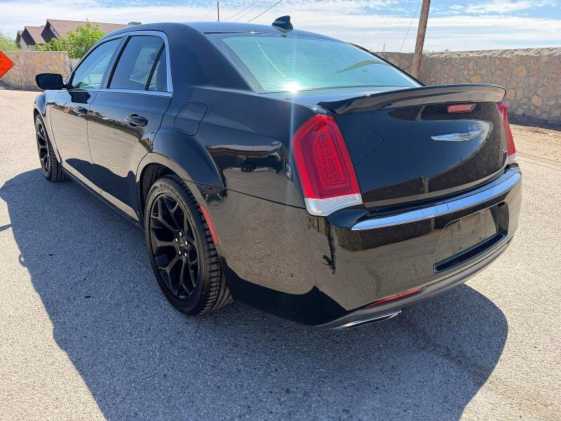 2C3CCAAG0FH785943 2015 CHRYSLER 300 photo no. 3