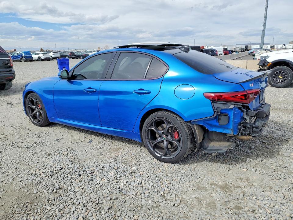ZARFAEEN9J7589847 2018 ALFA ROMEO GIULIA photo no. 2