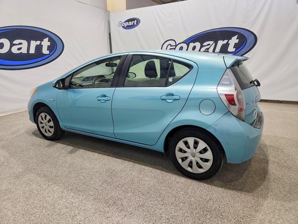 JTDKDTB32E1084202 2014 TOYOTA PRIUS C photo no. 2