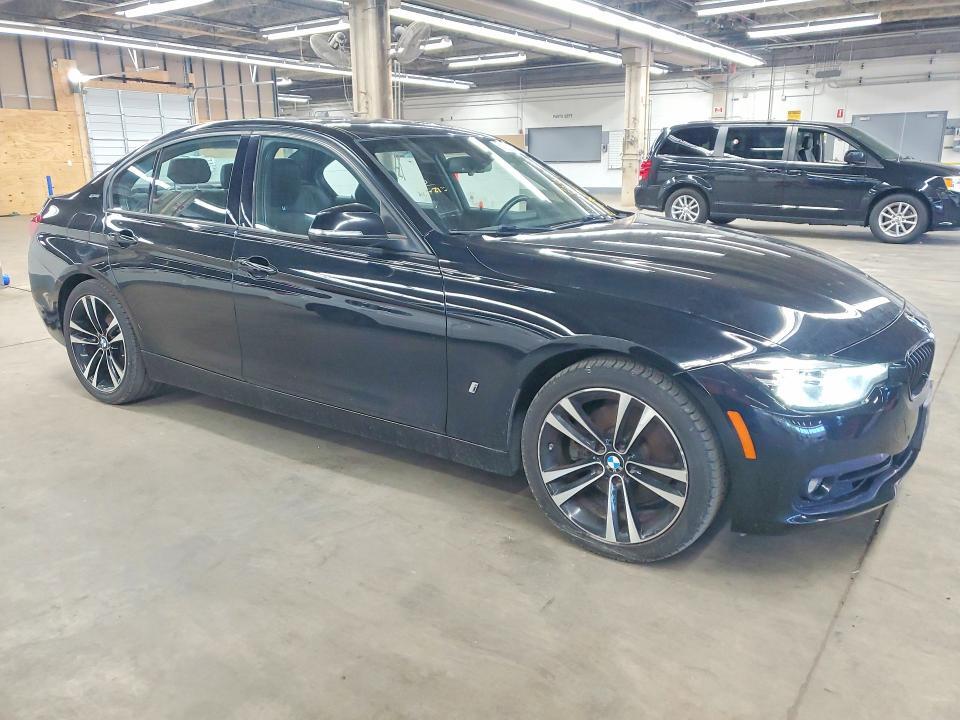2018 BMW 330E — Фото 4 из 12