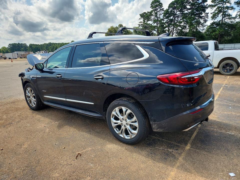 2018 BUICK ENCLAVE AVENIR — Фото 2 из 13
