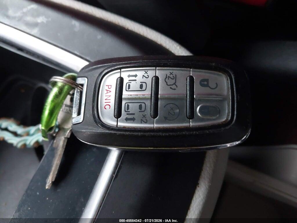 2C4RC1EG7JR306162 2018 CHRYSLER PACIFICA photo no. 11