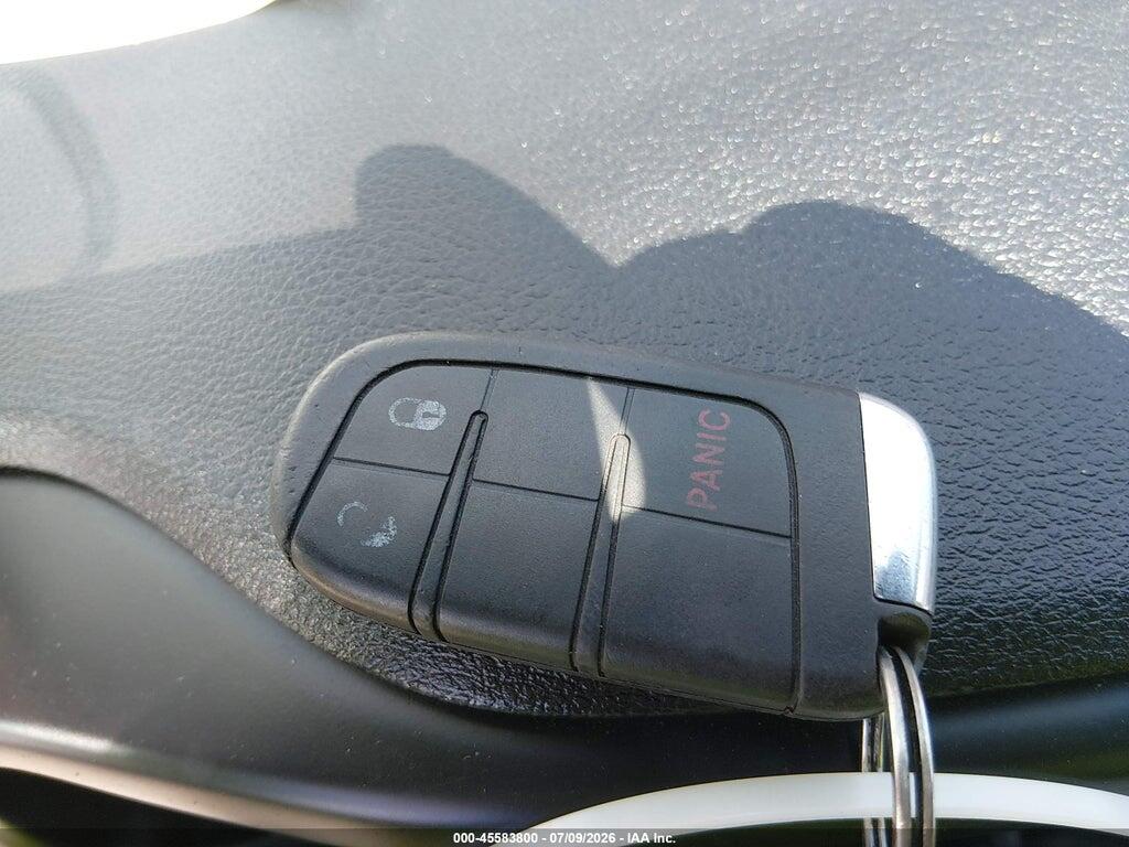 ZACCJBBB3HPF56359 2017 JEEP RENEGADE photo no. 11