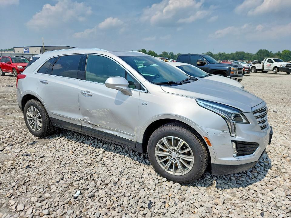 2018 CADILLAC XT5 LUXURY — Фото 4 из 13