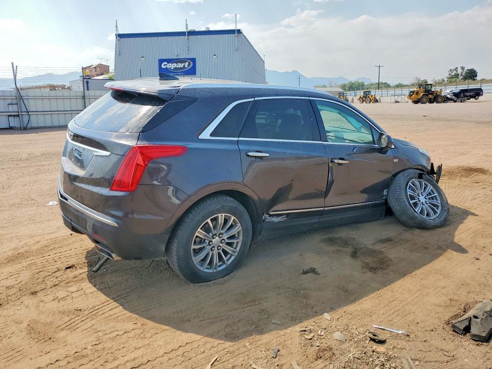 2018 CADILLAC XT5 LUXURY — Фото 3 из 12